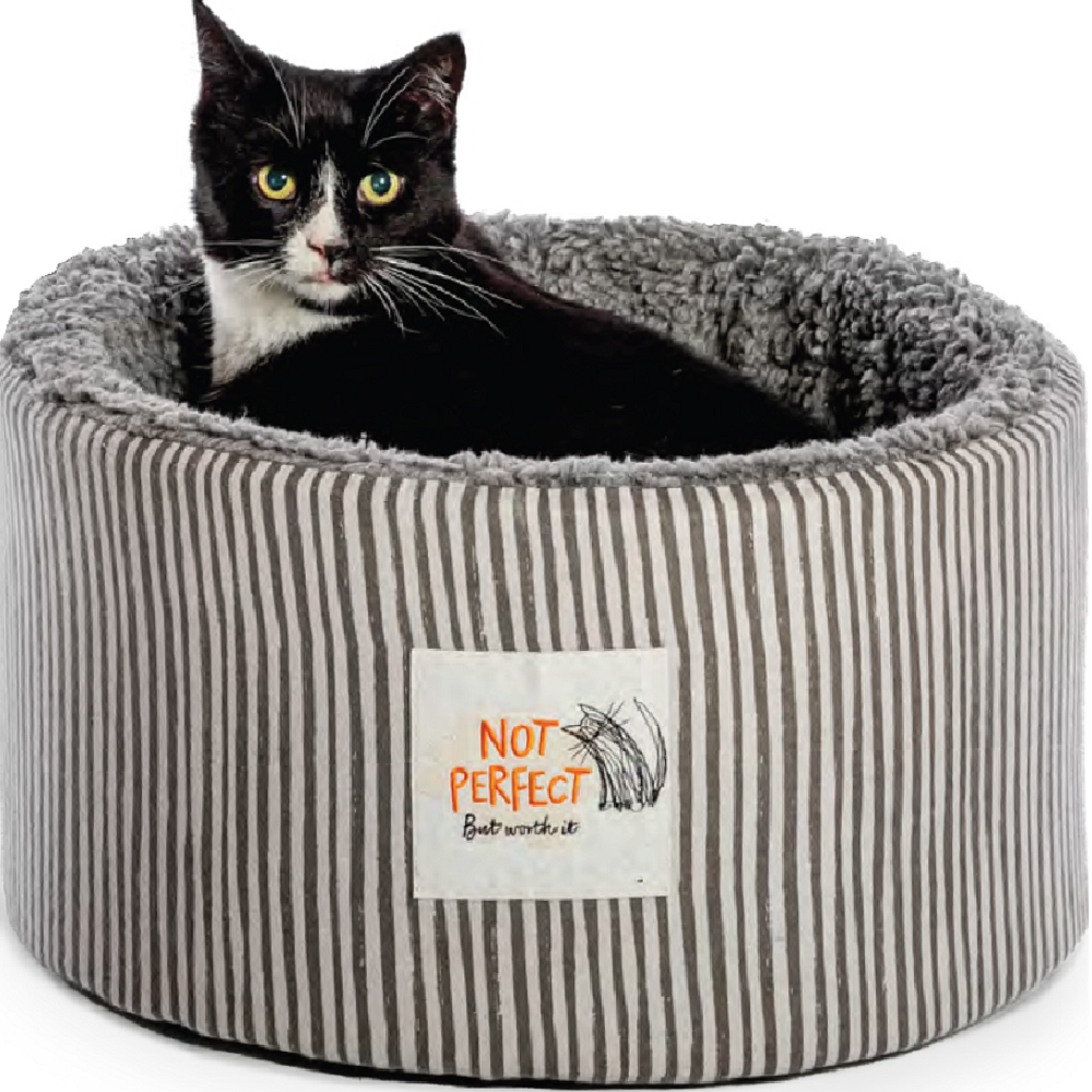 BATTERSEA - Snuggly Stripes Cat Cosy