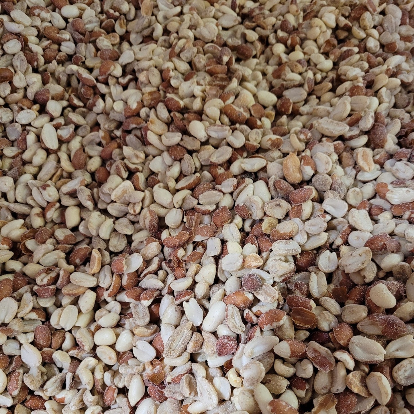 Whole and Split Peanuts