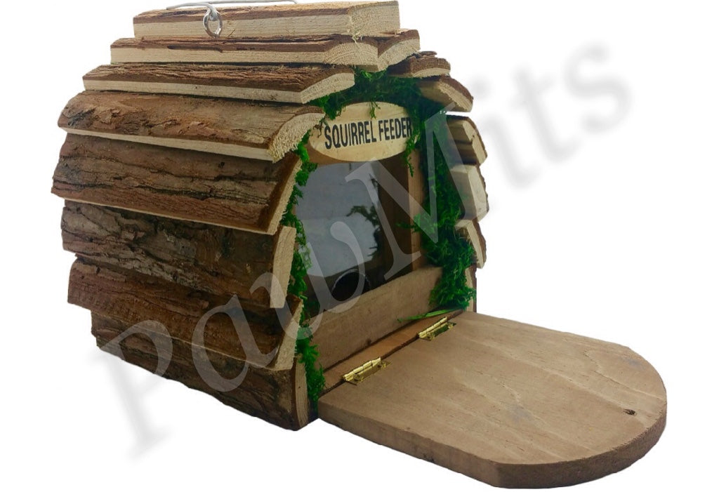 Natures Market - Squirrel Hotel